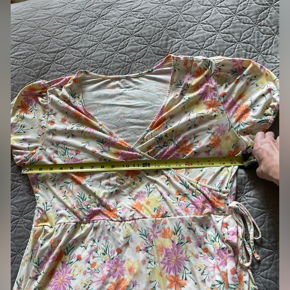 No Boundaries juniors’ floral dress - Picture 11 of 11